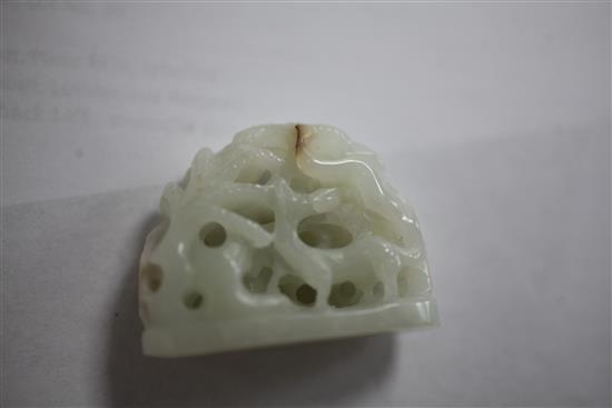 Three Chinese jade carvings, Qing dynasty, 9.4cm